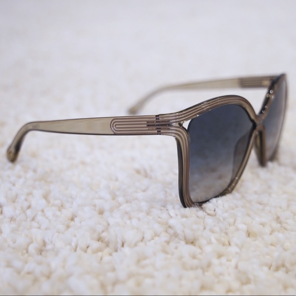 NWT 100% Authentic Chloe Greige Sunglasses - Picture 1 of 7